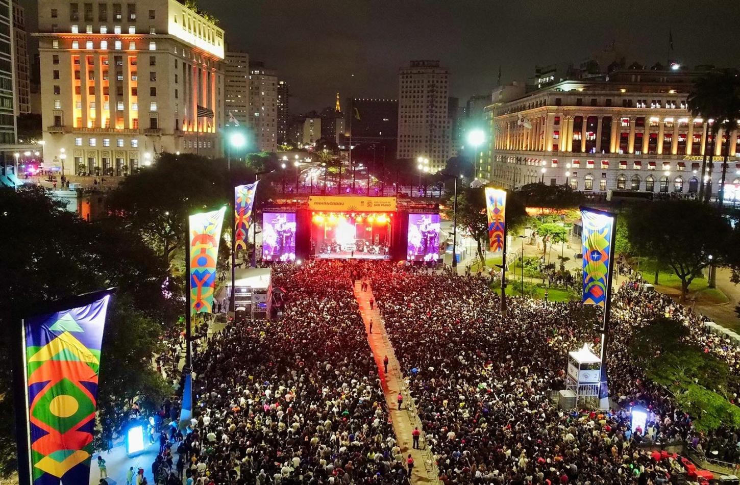 Maior da história, Virada Cultural 2025 começa com palcos lotados, fãs em festa e arte por toda a cidade