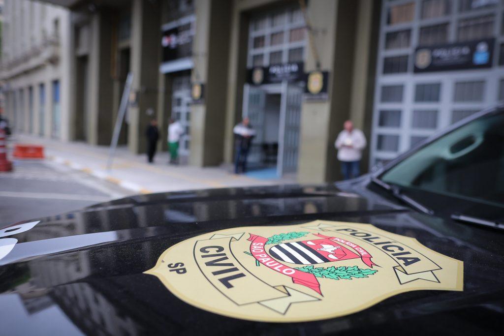 Como funciona a delegacia que investiga casos de racismo em SP e quando procurar ajuda